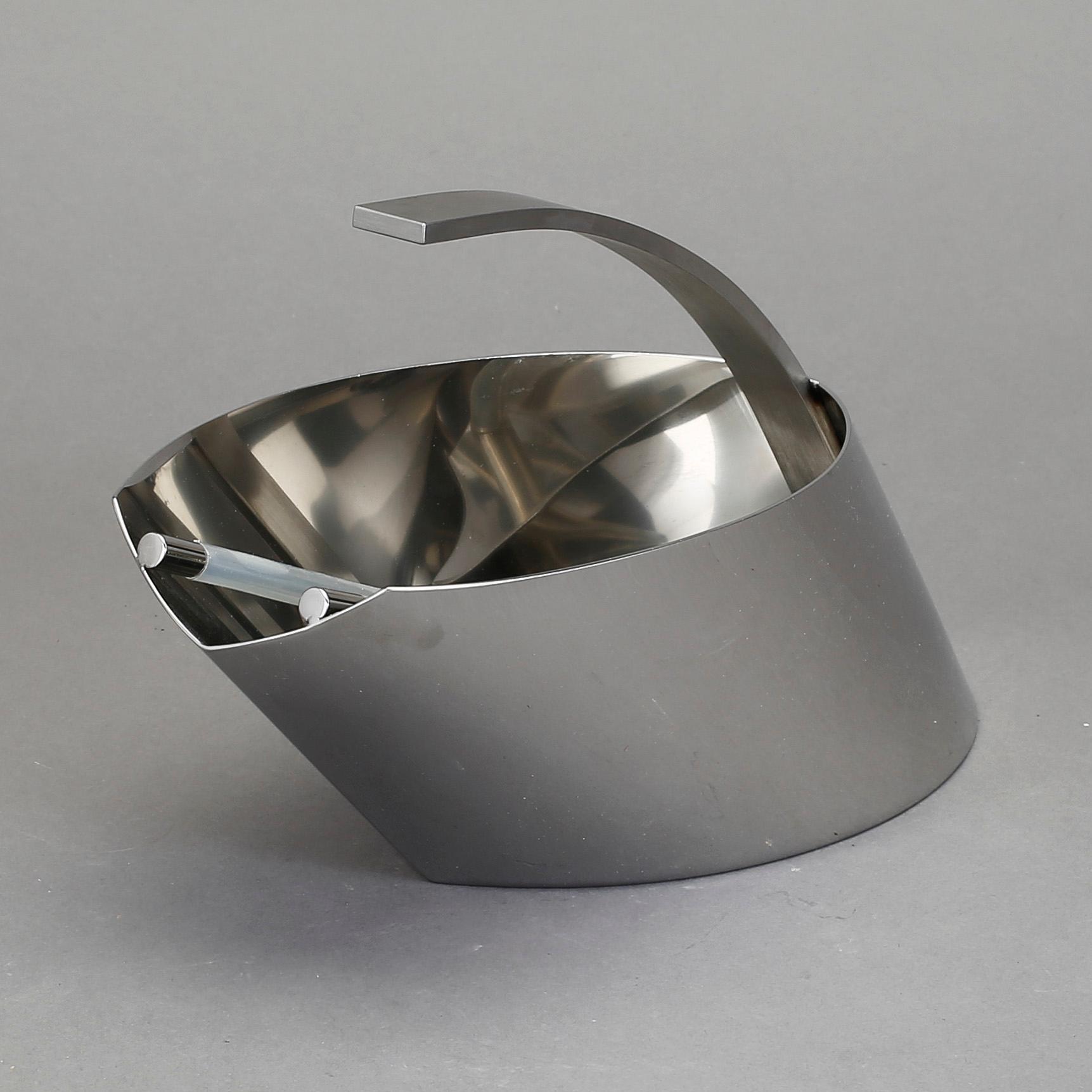 VINSTÄLL. Rostfritt stål, Jaur, Eero Hyrkenäs, 2000-tal.