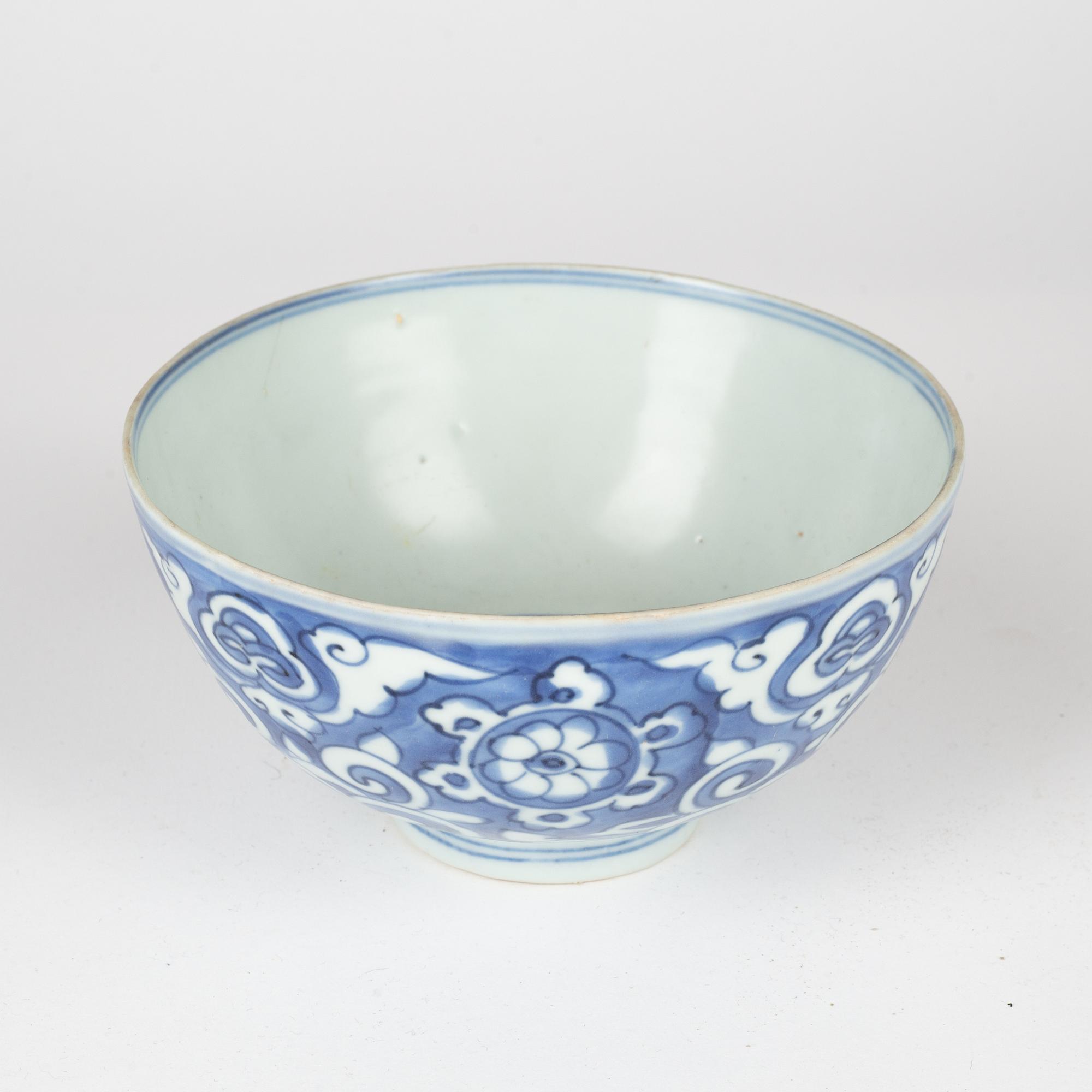 A blue and white bowl, Ming dynasty (1368-1644).