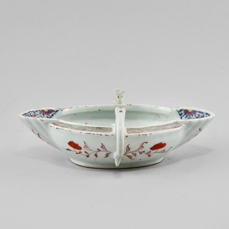 RÖKELSEKAR, porslin, Kina, 1800-tal.