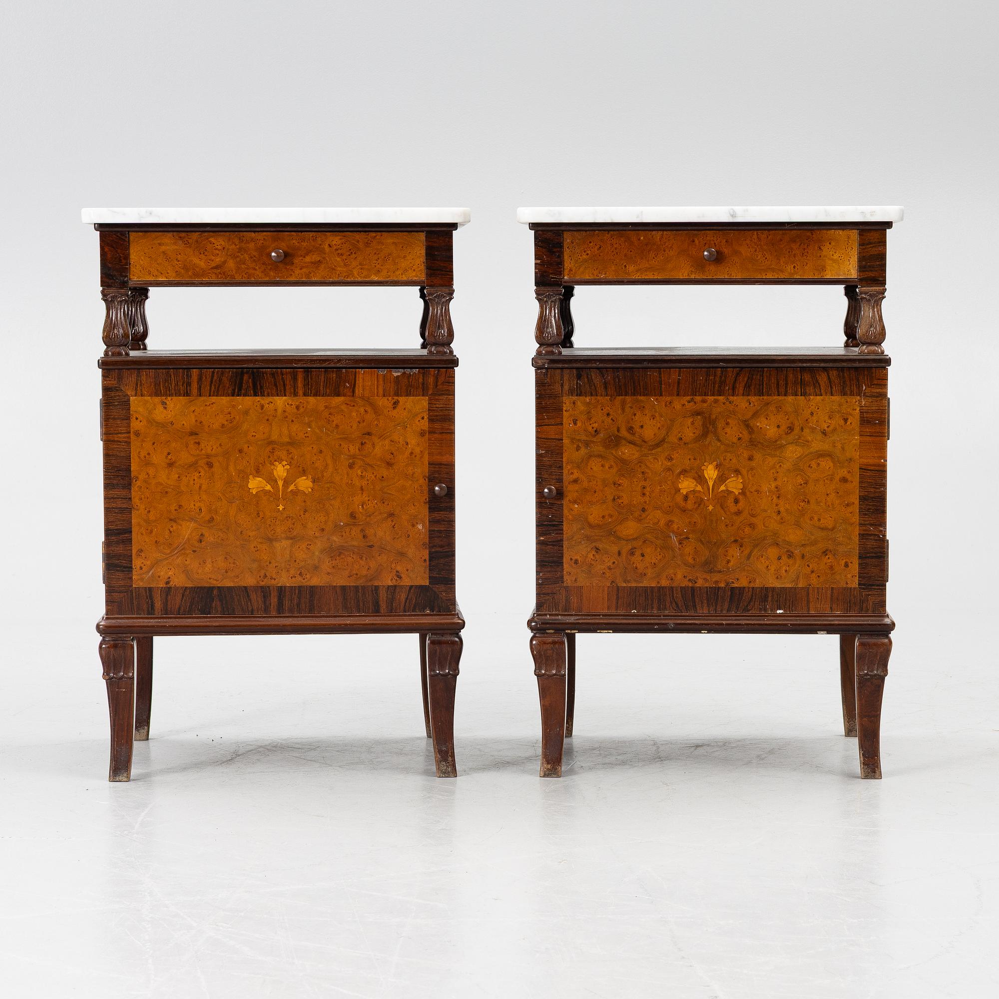 Sängbord, ett par, 1920-30-tal.