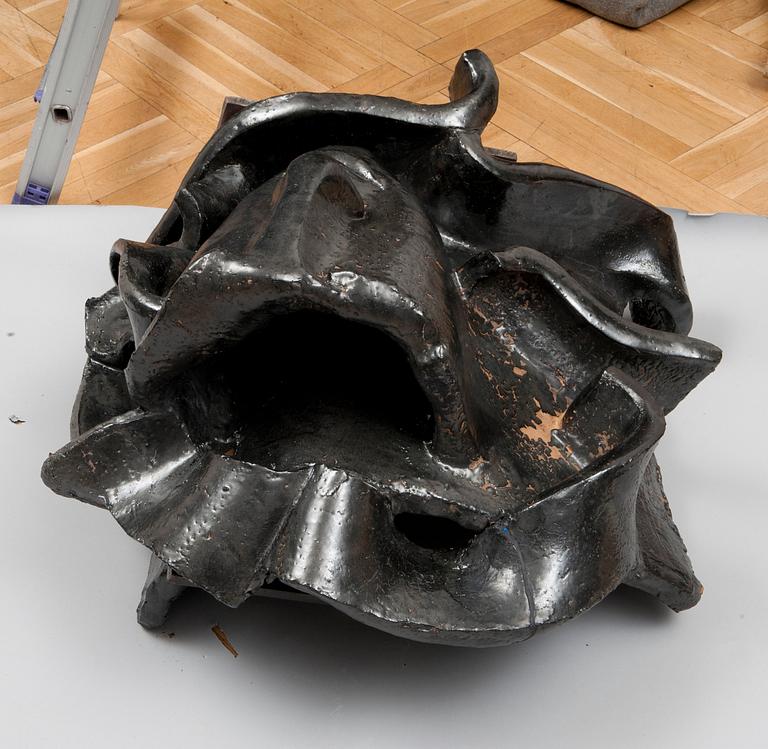 A Hertha Hillfon glazed stoneware sculpture.