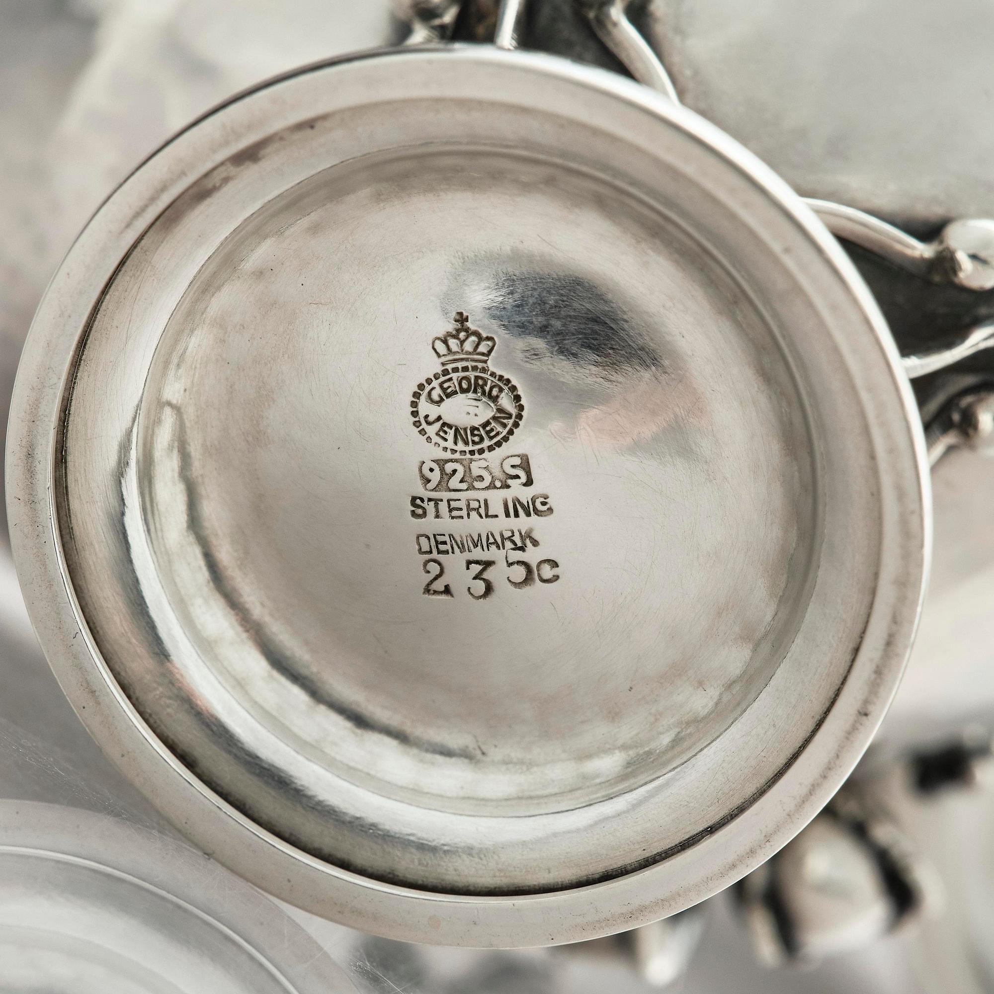 Georg Jensen, a pair of sterling silver sugar/spice jars, model no 235C, Copenhagen, Denmark 1925-1932.