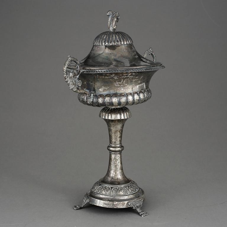 SOCKERSKÅL, silver, empire, Olof Pehr Hallberg, Kalmar, 1837. Vikt 750 gram.