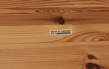 SKRIVBORD, etikettmärkt Lammhults.
