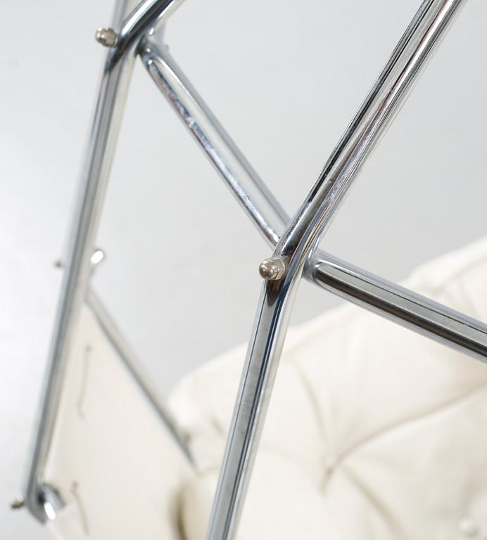 IB ARBERG, fåtölj, "Papegojan", Ibar Design AB, Jönköping, Formgiven 1970-71.