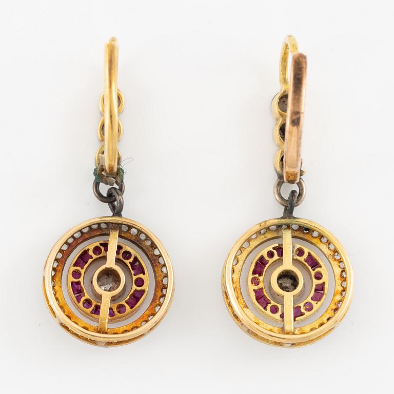 Earrings in gold with rubies and old-cut and rose-cut diamonds.
