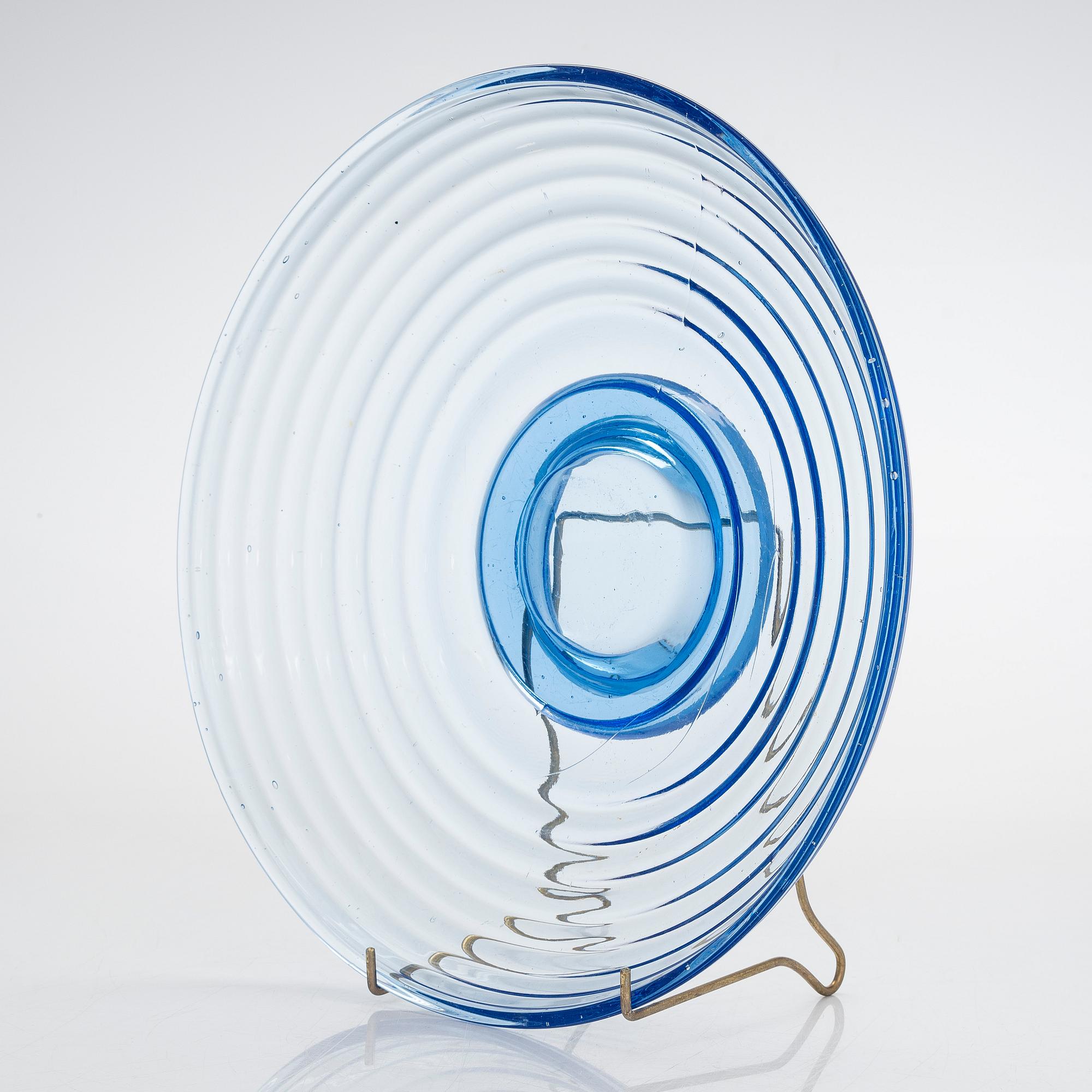 Aino Aalto, jalallinen malja, malli 4135, Karhulan lasitehdas, 1930-luku.