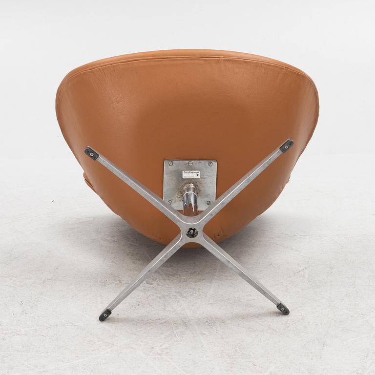 Arne Jacobsen, a 'Swan' easy chair, Fritz Hansen, Denmark, 1996.