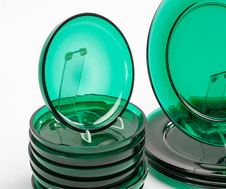 SERVISDELAR, 19 delar, glas, Firma Svenskt Tenn och Reijmyre. 1900-talets andra hälft.