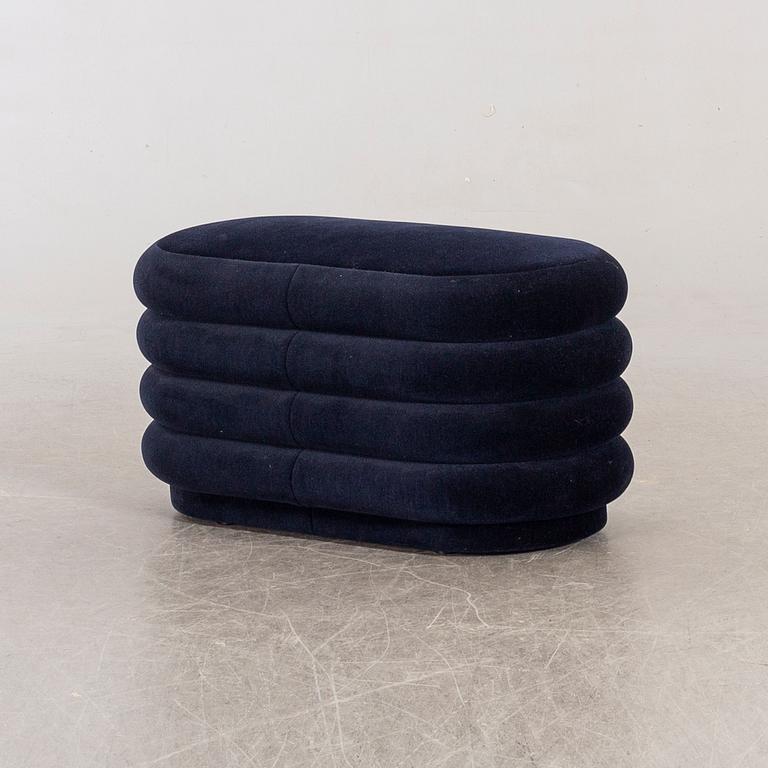 FERM LIVING puff "Pouf dark blue" modern tillverkning.