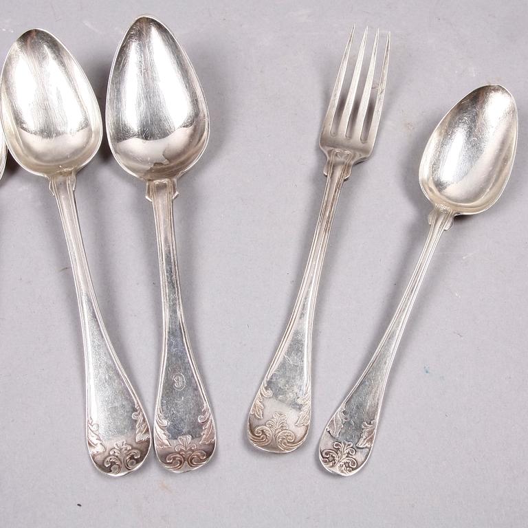 BESTICKSERVISDELAR, 13 st, silver, bl a dat 1900.