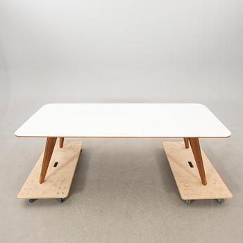 Michael H. Nielsen, bord, "New Mood" för Bolia 2000-tal.