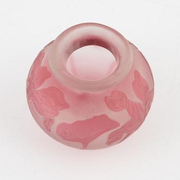 Karl Lindeberg, an Art Nouveau cameo glass vase, Kosta, Sweden, early 20th Century.
