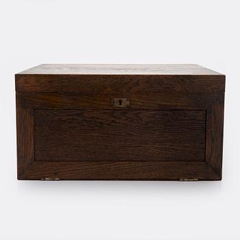 A canteen box of 253 pieces silver cutlery by Viktor Lindman, Helsinki 1916.