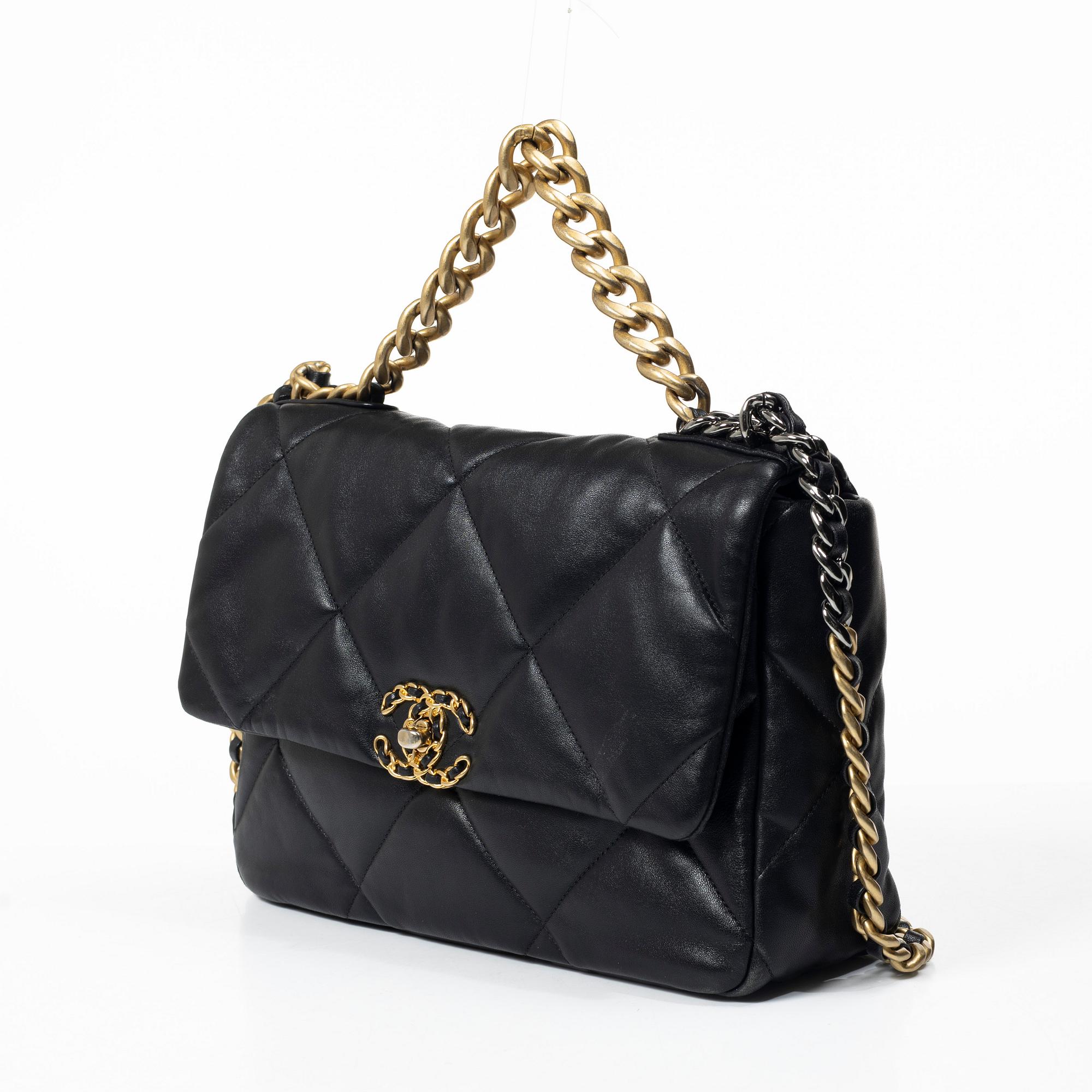 Chanel, väska, "19 Medium Flap Bag", 2021.