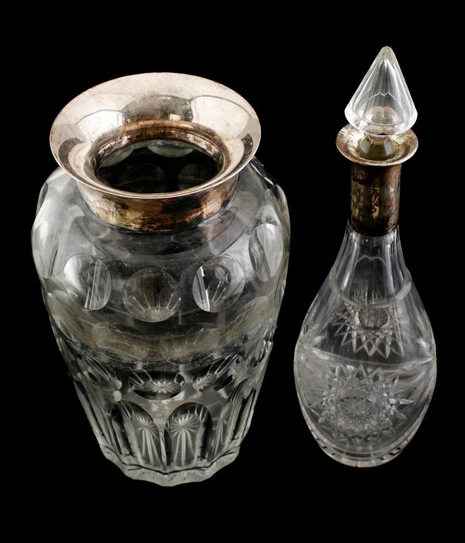 VAS SAMT KARAFF, glas, med silverbeslag, Tyskland, 1900-talets första hälft.