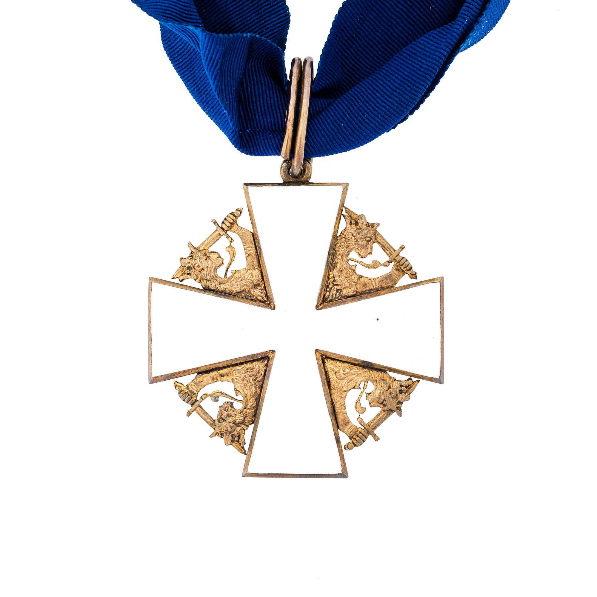 MIATLI, Suomen Valkoisen Ruusun ritarikunta, kullattua hopeaa, emalia.