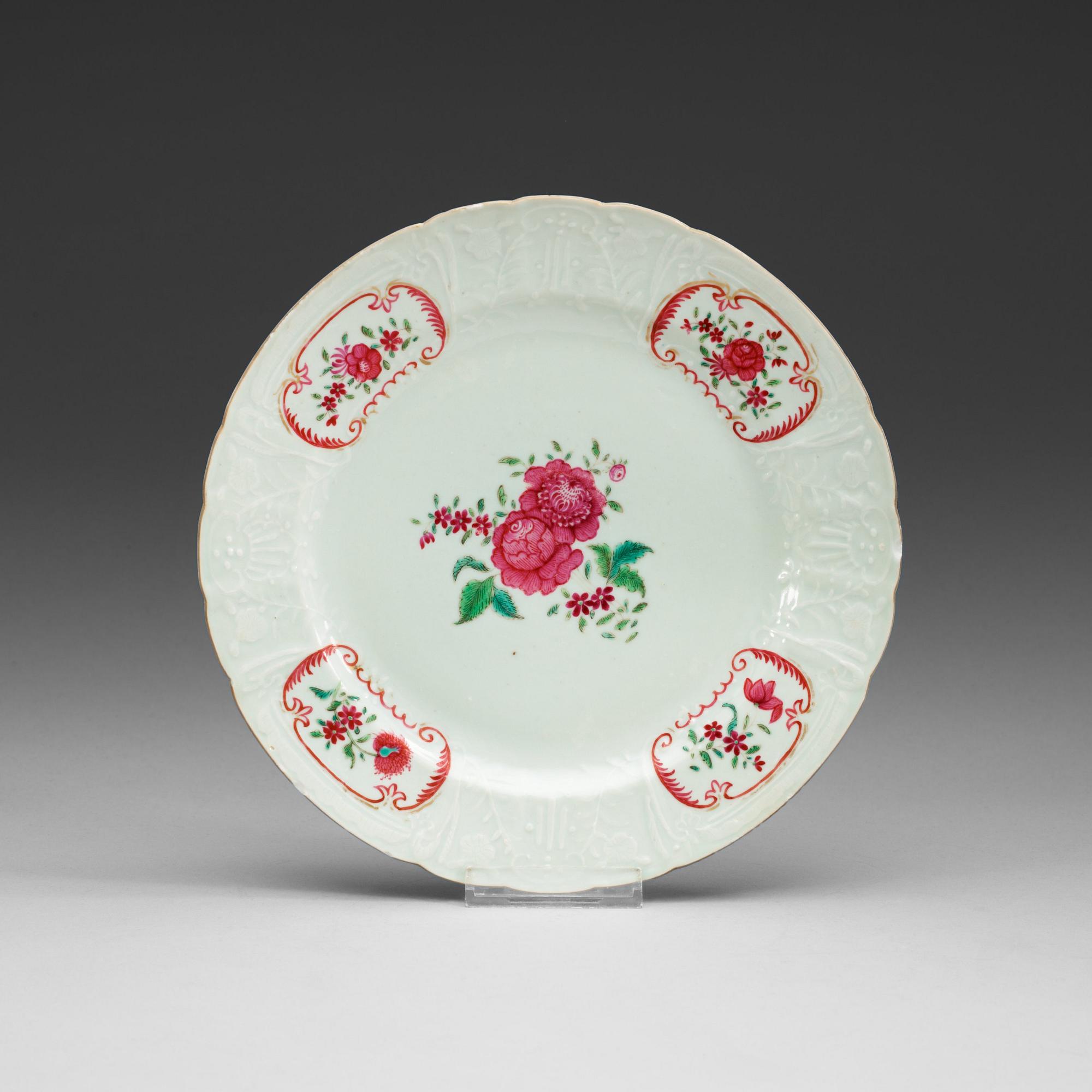 TALLRIKAR, 24 stycken, kompaniporslin. Qing dynastin, Qianlong (1736-95).