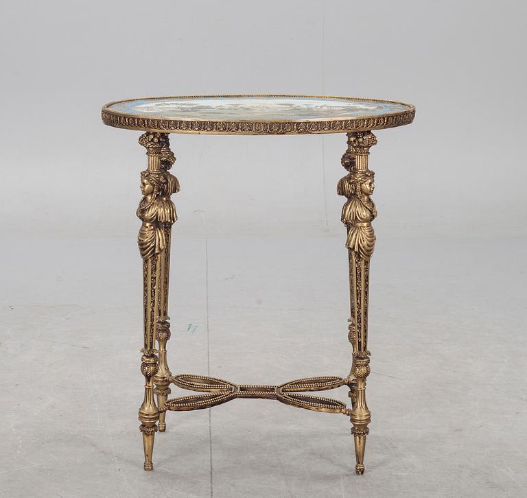 SALONGSBORD, Frankrike,  1800-talets slut.