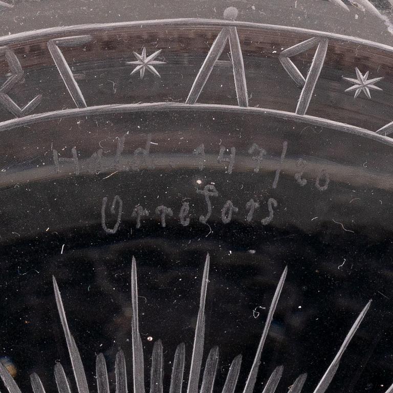 Edward Hald, an engraved glass bowl, Orrefors, 1920, model 147, provenance Edward Hald.
