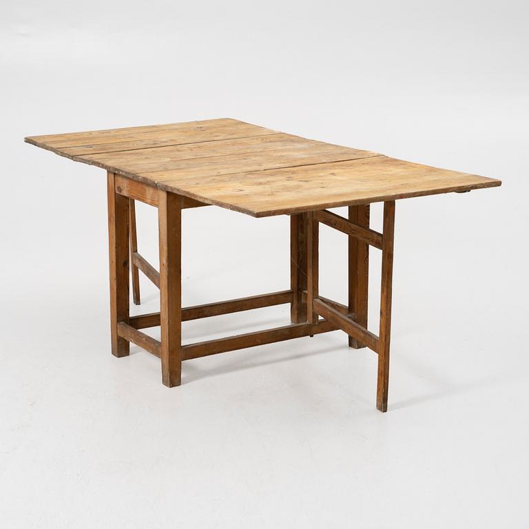 Drop-leaf table, 19th century.