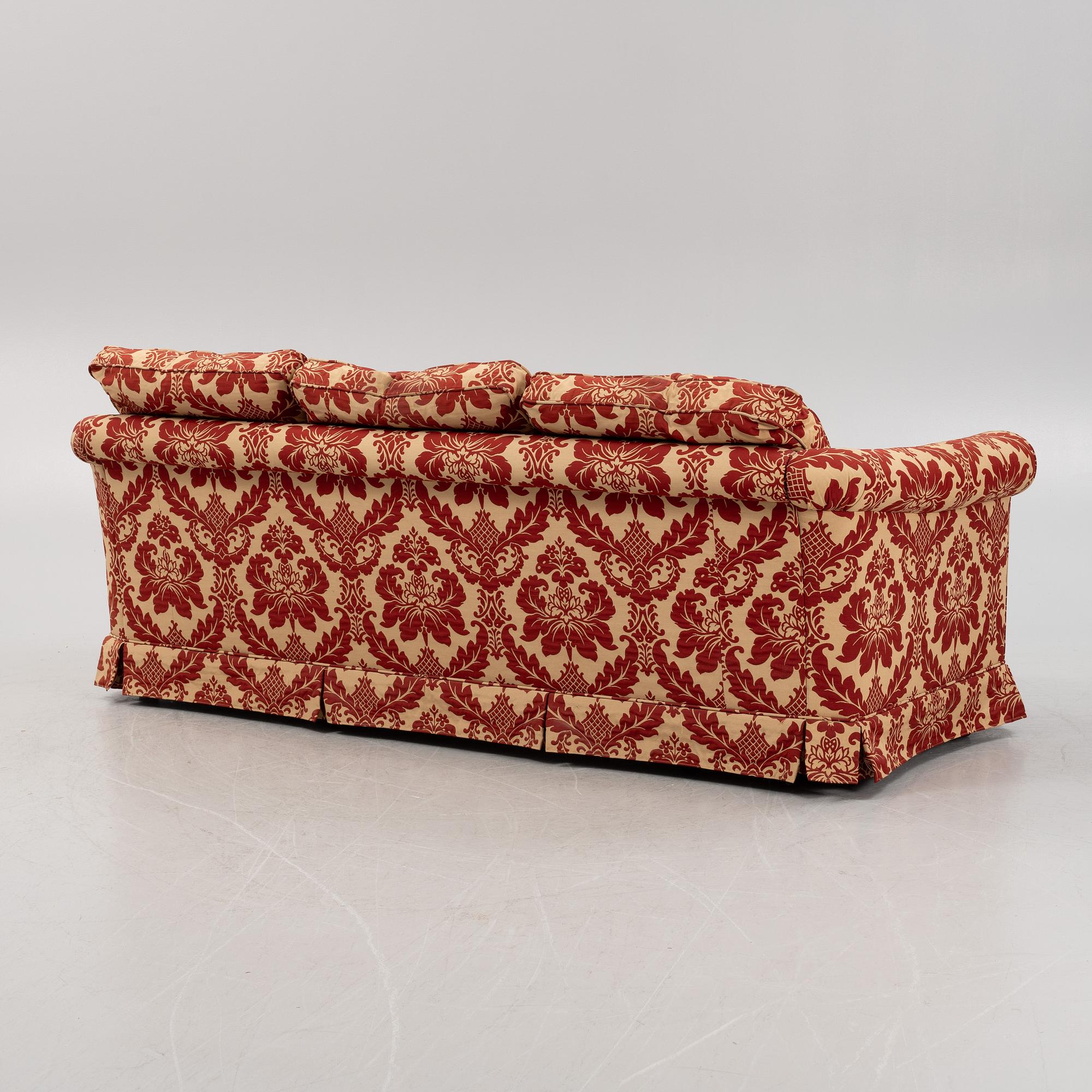 A sofa second part of the 20th Century.