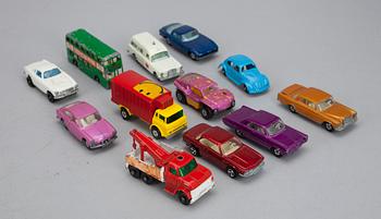 LEKSAKSBILAR, 47 st. MATCHBOX VÄSKA. 1960-70 -tal.