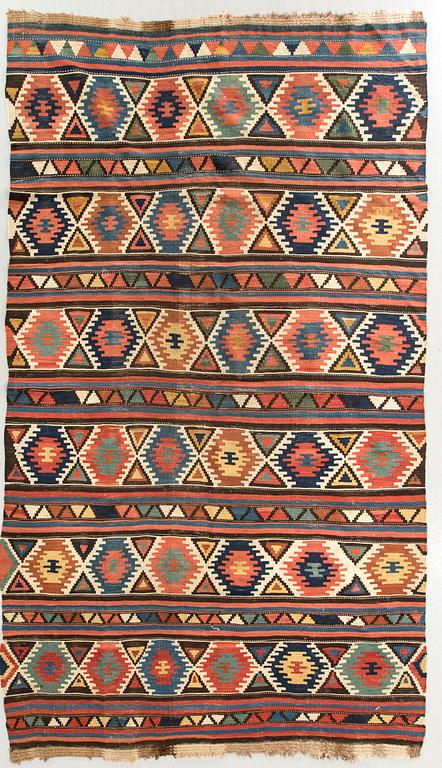 A semiantique Shirvan Kilim ca 312 x 186 cm.