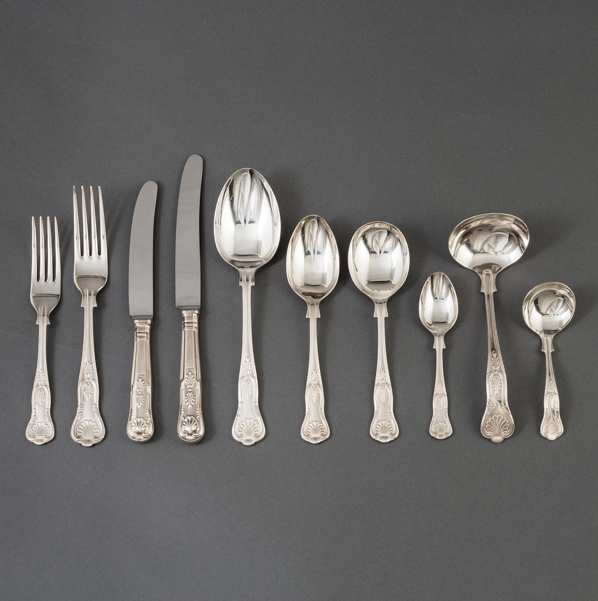 BESTICKSERVIS, 90 delar, nysilver, "Fransk Lilja", Sheffield, England.