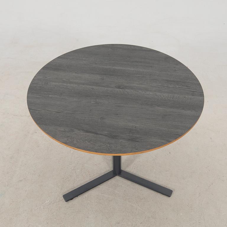 Akaba Table.
