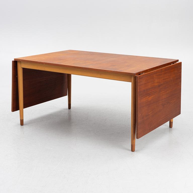 Børge Mogensen, an "Asserbo " dining table, Karl Andersson & Söner, second half of the 20th century.