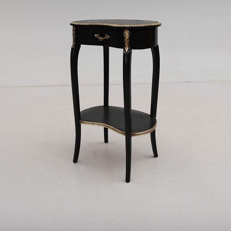 BORD, Louis Seizestil, 1900-talets andra hälft.