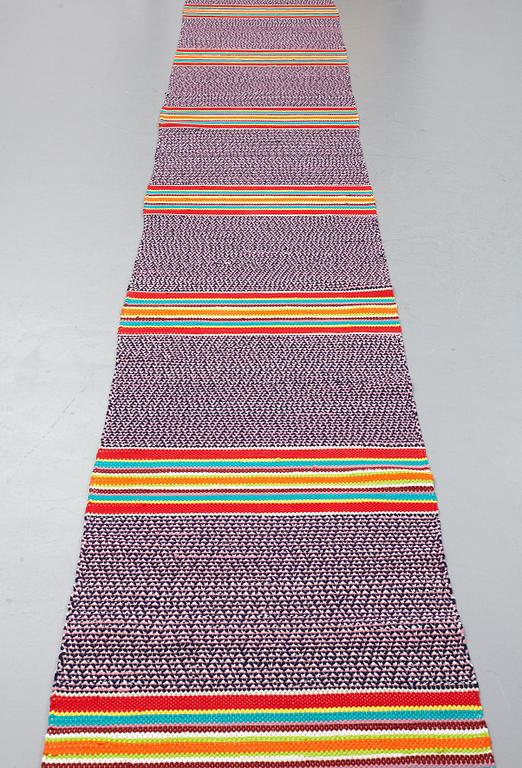 Jenny Mäkinen, A runner, "Jenny", a rag rug, ca 1120,5 x 71,5-74 cm, Finland the beginning of the 1970's.