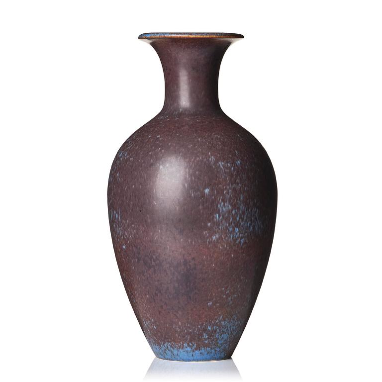 Gunnar Nylund, a stoneware vase, Rörstrand, model AKT, 1950s-60s.