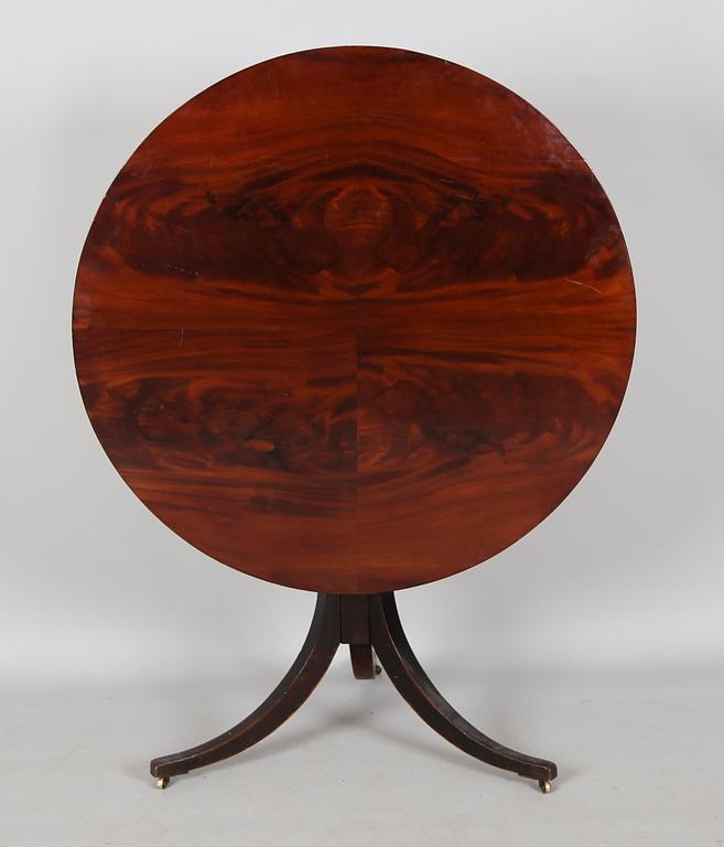 FÄLLBORD, 1800-talets första hälft.