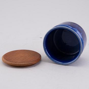 MARIANNE WESTMAN, Set of three stoneware jars by Rörstrand, second half of 20th Century.