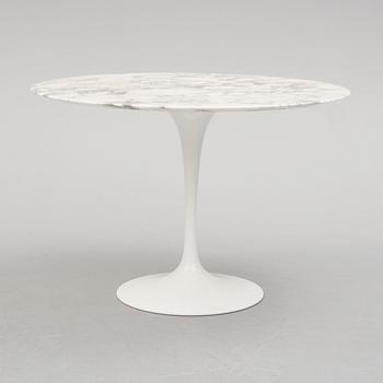 a 'Tulip' table by Eero Saarinen, Knoll Studio, 1956.