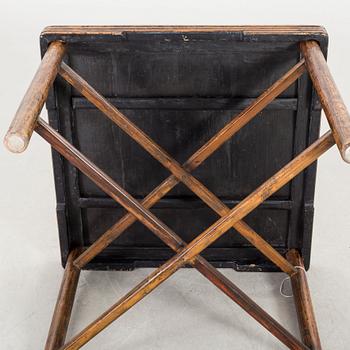 A CHINESE FOLDING TABLE 20TH CENTURY.