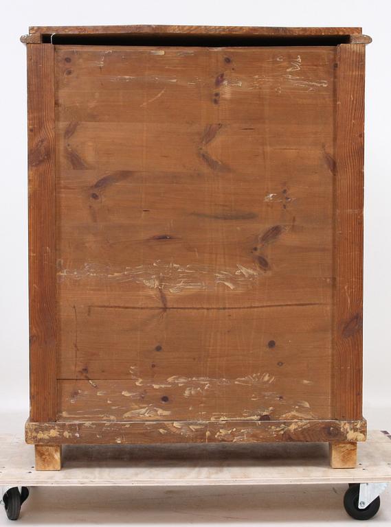 CHIFFONJÉ, nyrokoko, 1800-talets andra hälft.