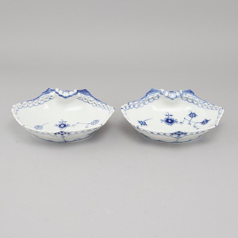 A pair of porcelain serving dished by Royal Copenhagen from the second half of the 20th century.