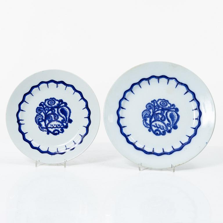 Wilhelm Kåge, 35 pieces of a 'Liljeblå' service, Gustafsberg, Sweden, 1918-1936.