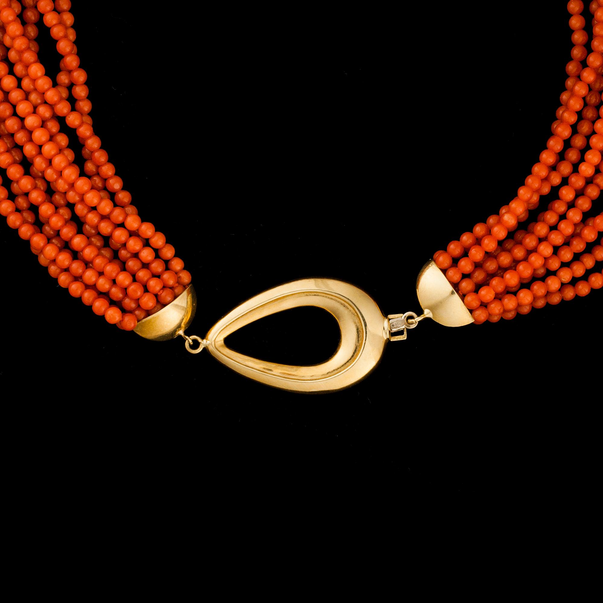 COLLIER, korall, lås 18K guld.