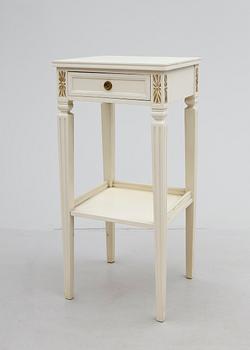 SÄNGBORD, gustaviansk stil, 1900-talets första hälft.