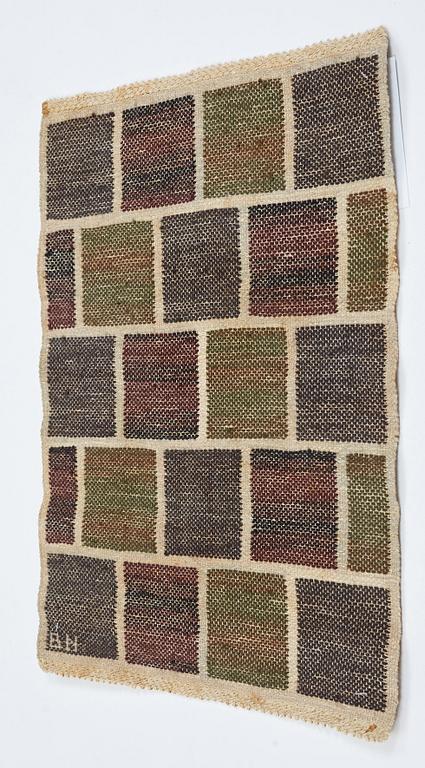 Barbro Nilsson, vävnad, "Kvadrater på linne, mörk", inplock på linnebotten, ca 48-49 x 39-40 cm, signerad BN.