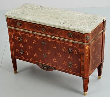 BYRÅ, gustaviansk stil, 1900-tal.