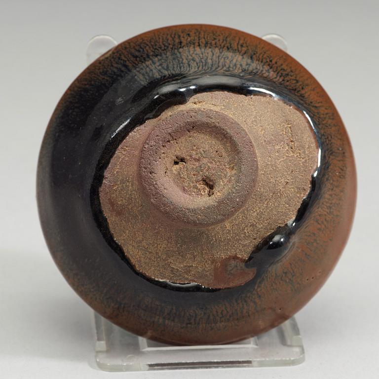 A temmoku bowl, Song dynasty (960-1279).