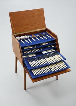 SCHATULL MED BESTICK, 1900-talets andra hälft.