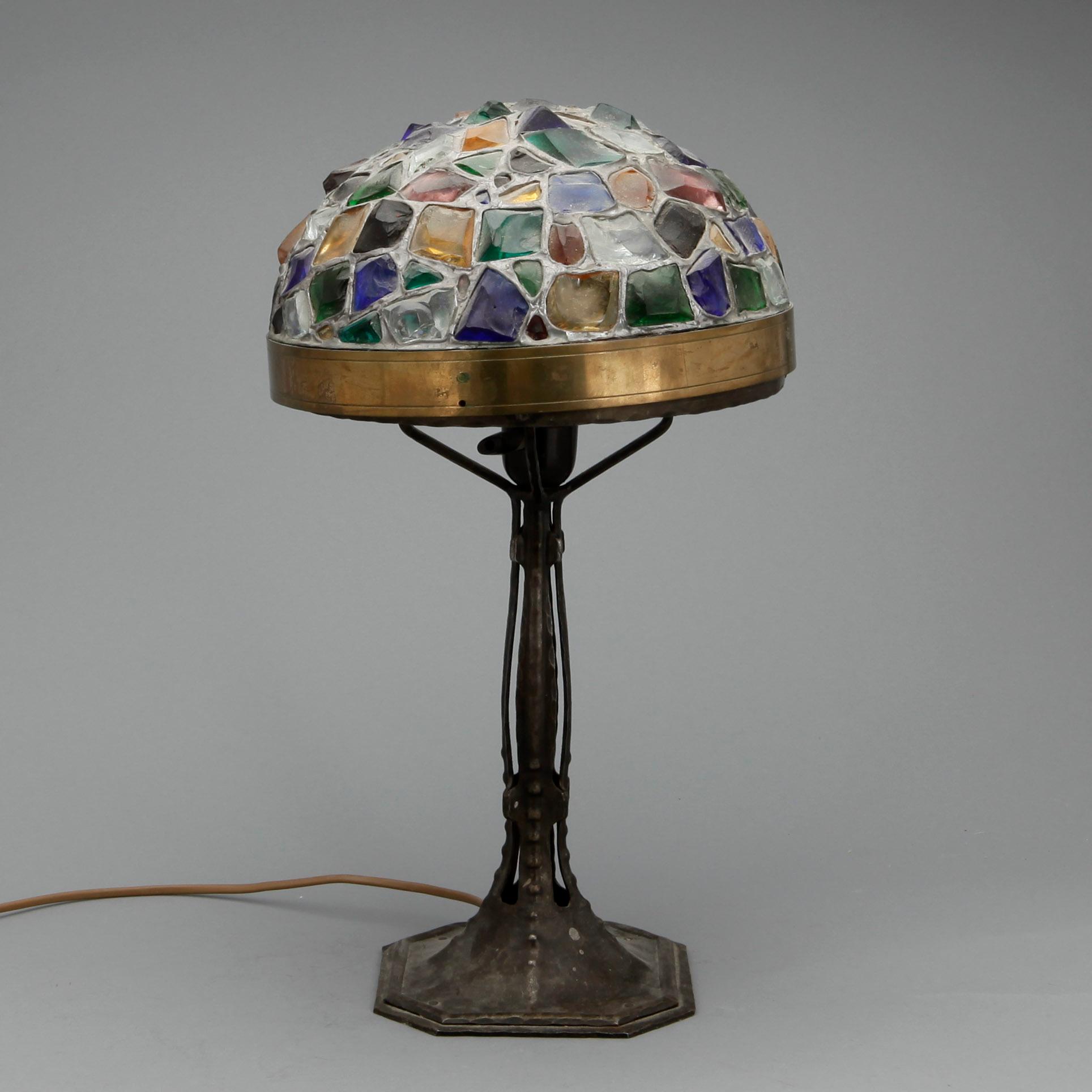 BORDSLAMPA, jugendstil, samtida tillverkning.