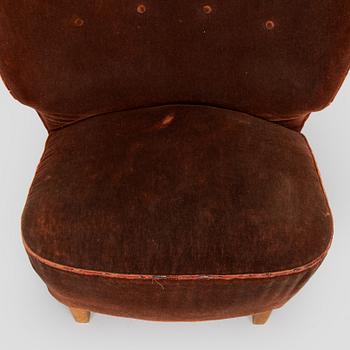 A mid-20th century armchair.