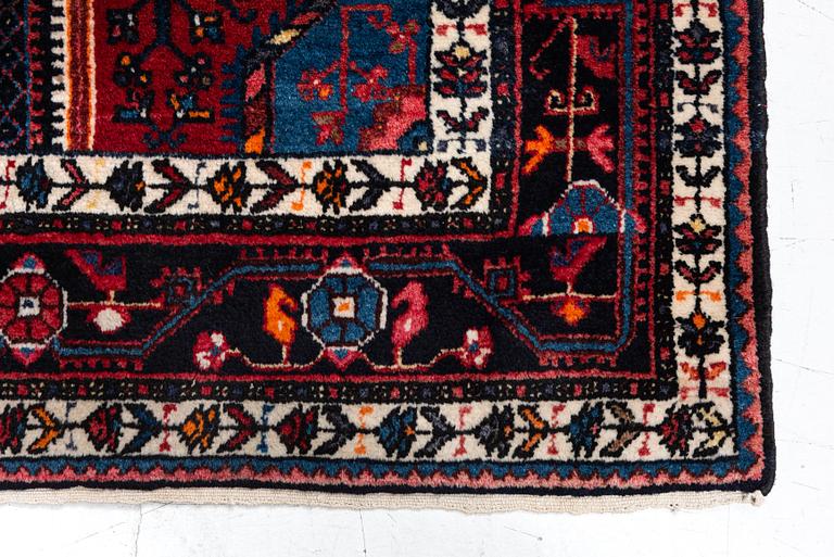 Carpet, Tukhestan, approx. 215 x 133 cm.